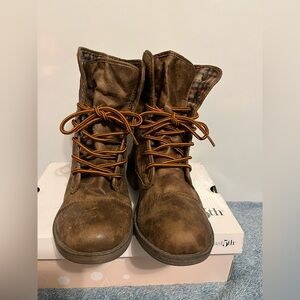 Roxy Plaid Patterned Fabric